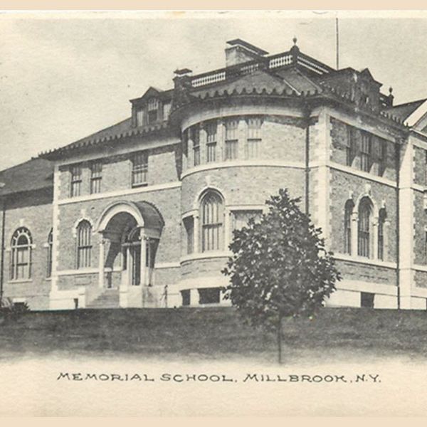 Millbrook Historical Society offering autumn walking tours