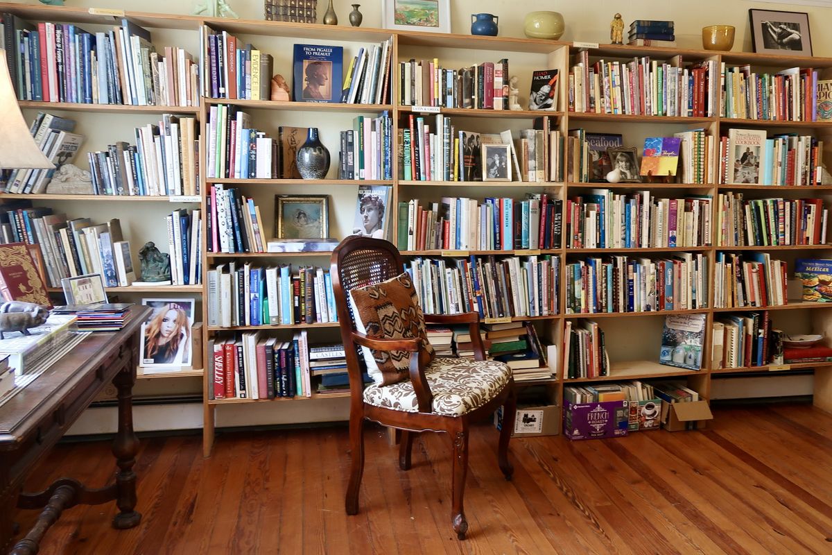 Local bookstores call for curious customers