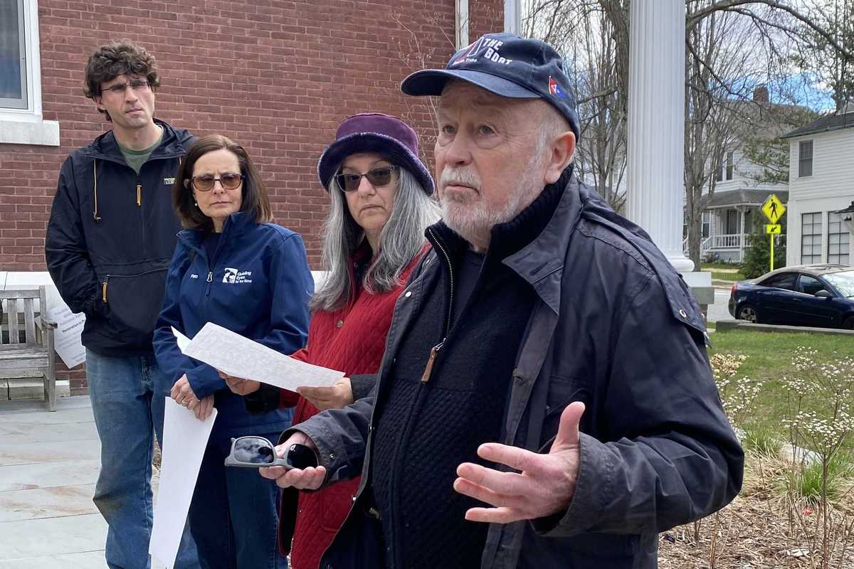 Pollinator gardens: a vibrant community of purposeful plants