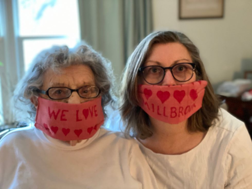 97-year-old Mary Leitch makes masks with a little help from her friends