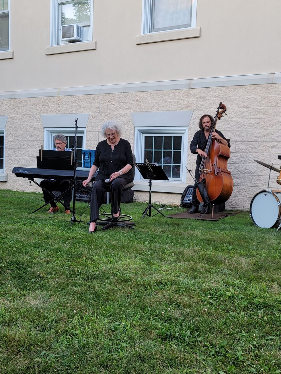 Library turns lawn into outdoor jazz hall