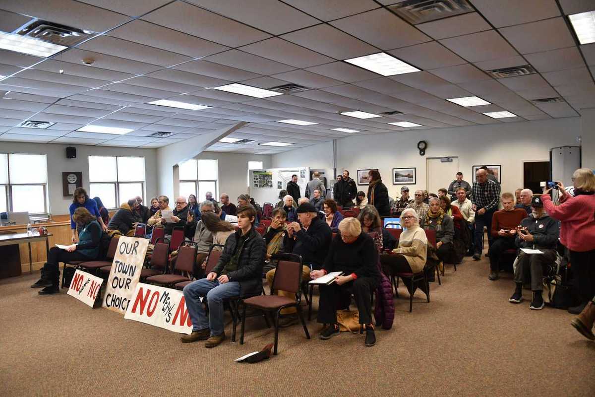 Copake turns out
to testify at state hearing