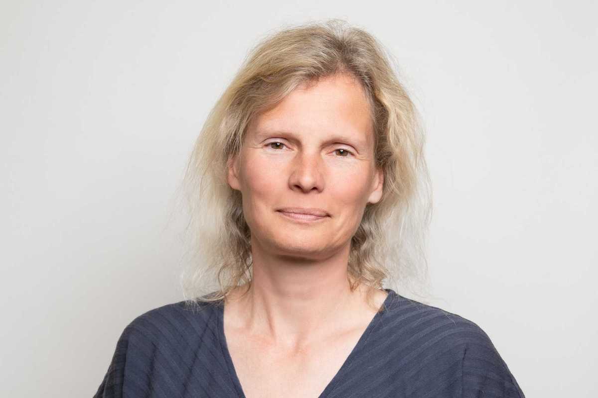 Campus mental health expert to speak at Sharon Book Signing