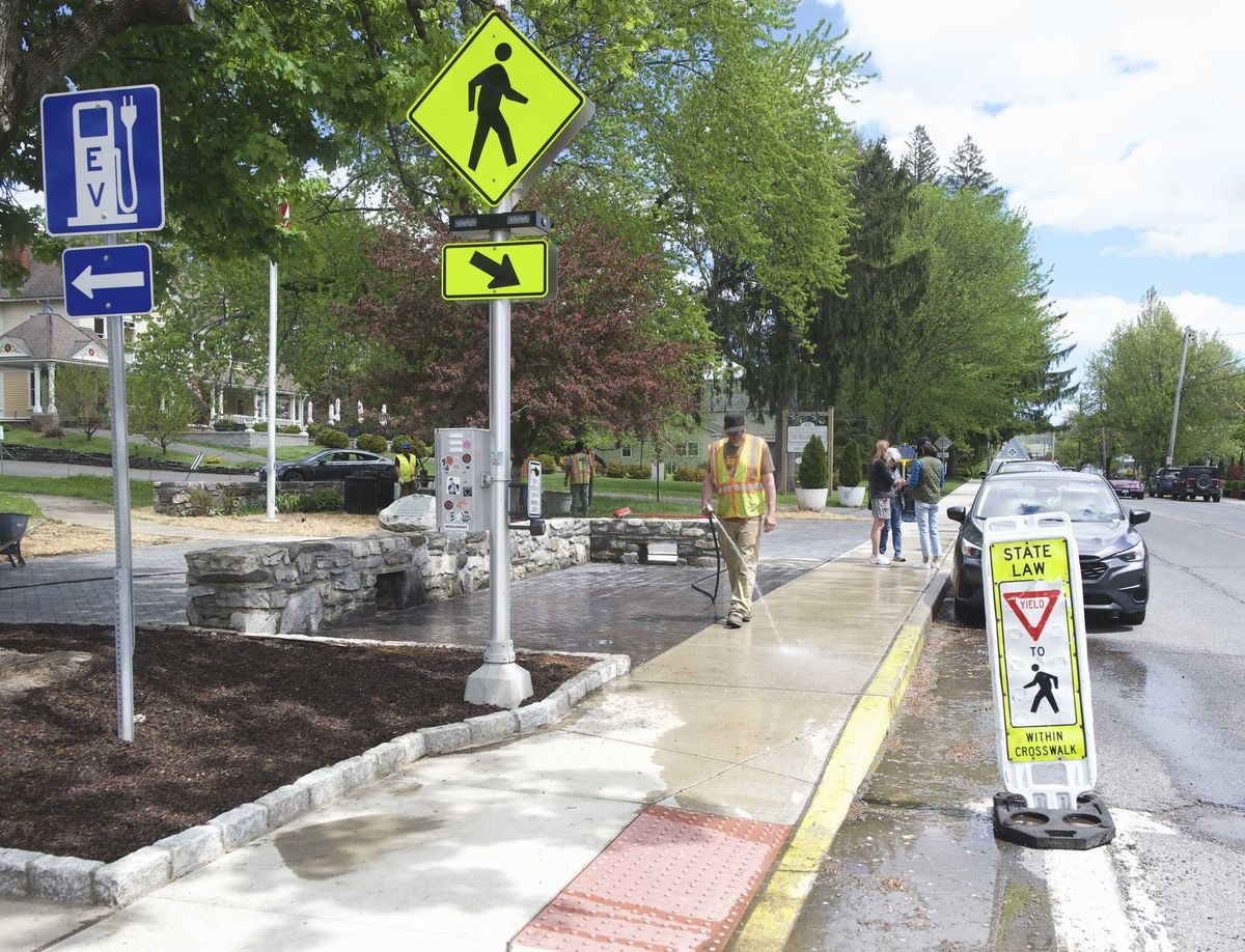 Veterans Park reopens following renovations