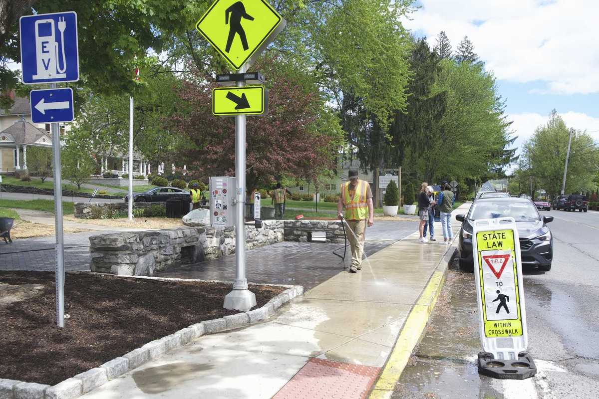 Veterans Park reopens following renovations