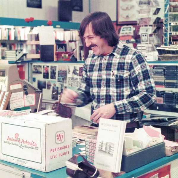 Celebrating Dick Hermans’ life built around community
