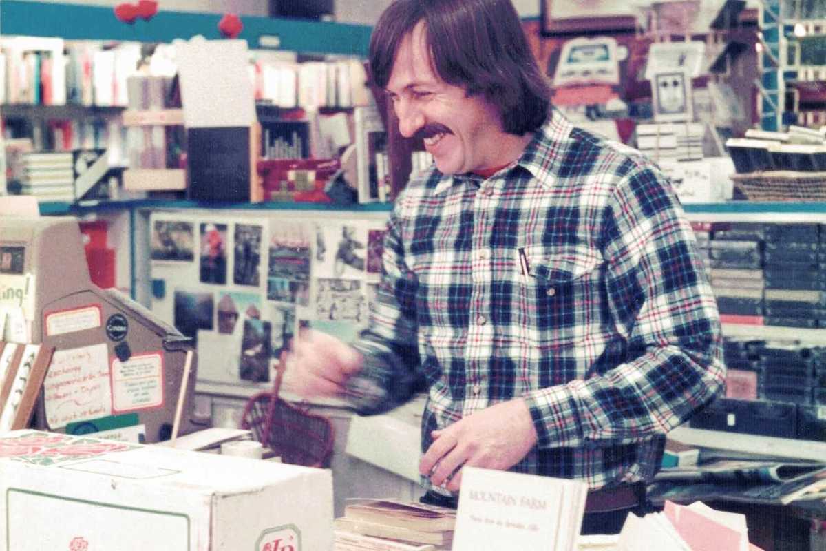 Oblong Books marks half a century; remains a downtown fixture