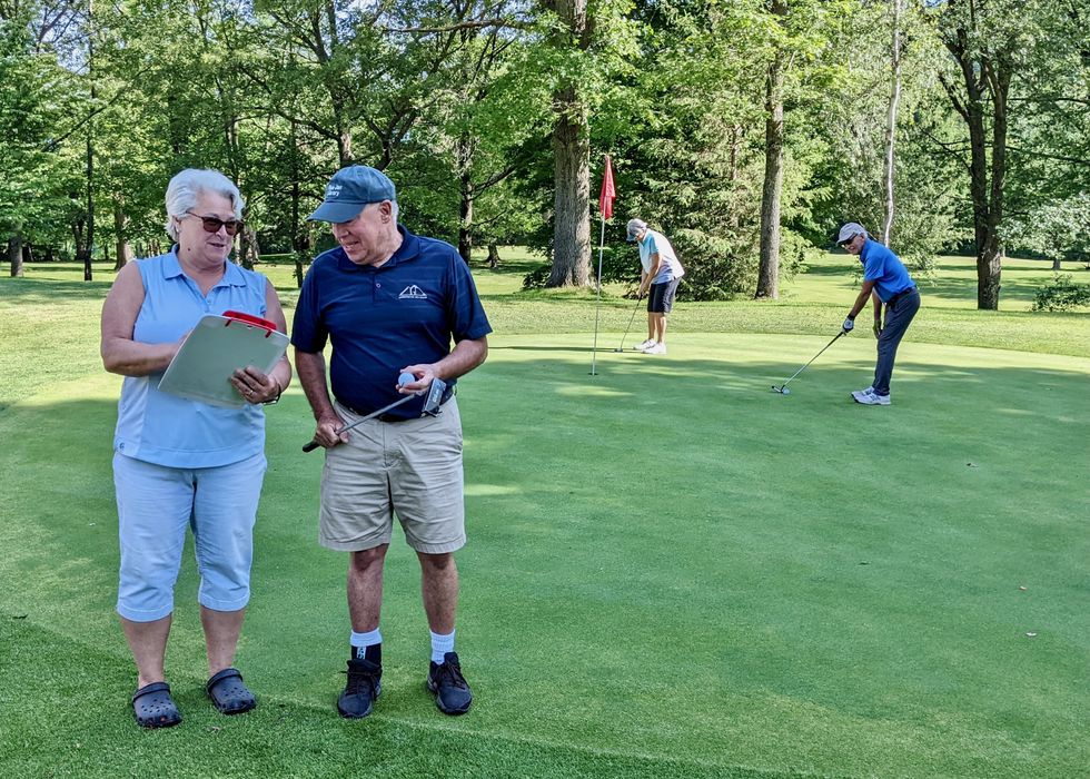Golf Tourney benefits Roe Jan Library