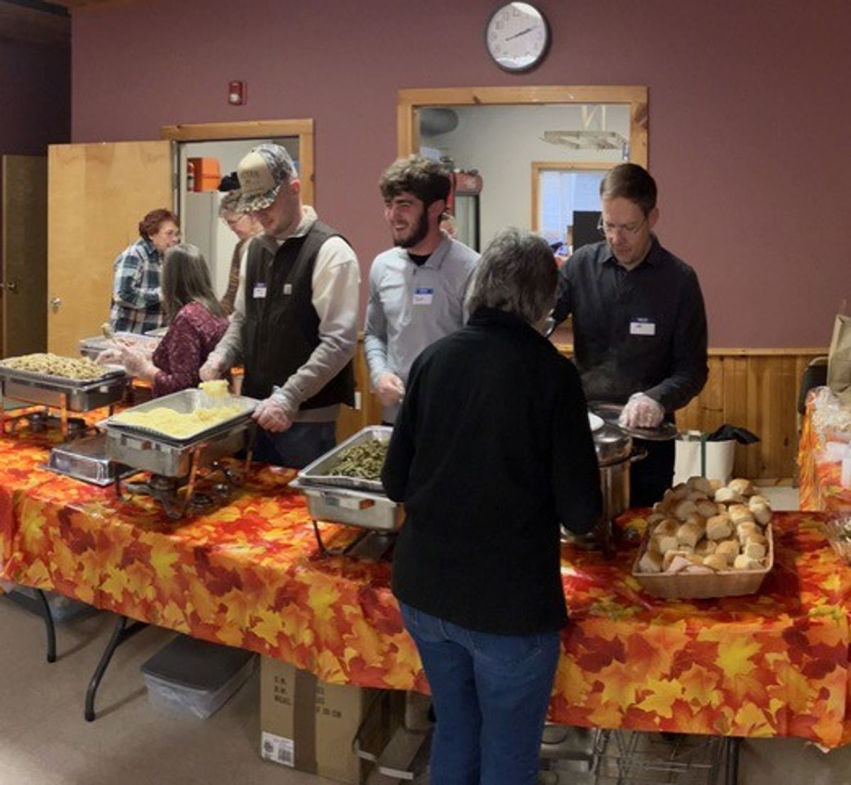 Copake Volunteers serve Thanksgiving dinners