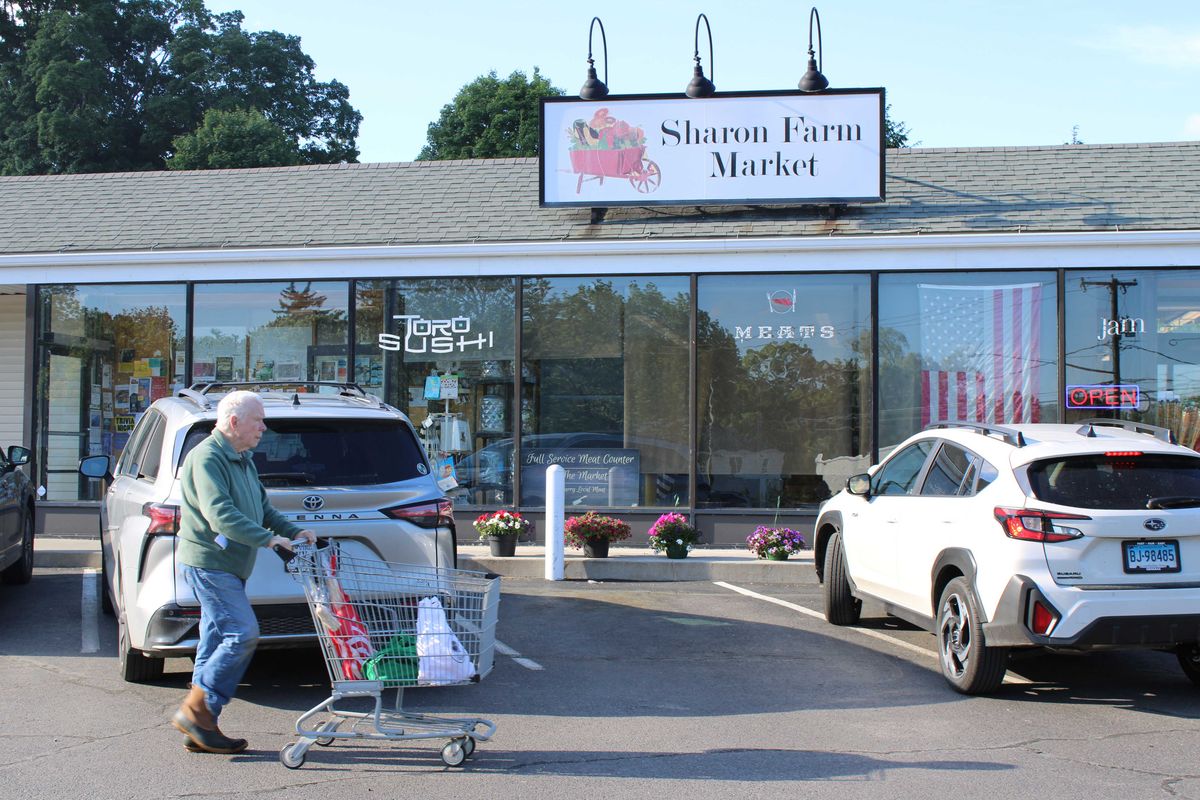 Sharon Farm Market owner says store will remain open amid closure rumors
