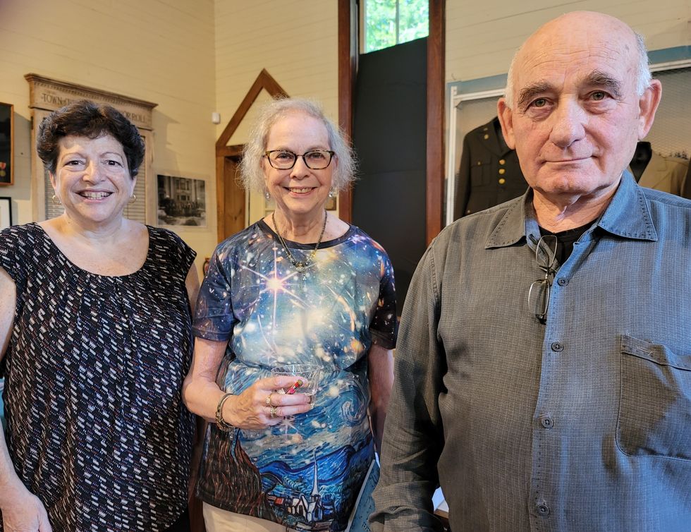 Personal accounts of Holocaust shared, mourned
