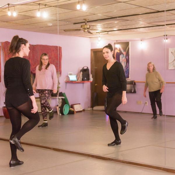 Bringing Hollywood dancing to a studio in Hillsdale