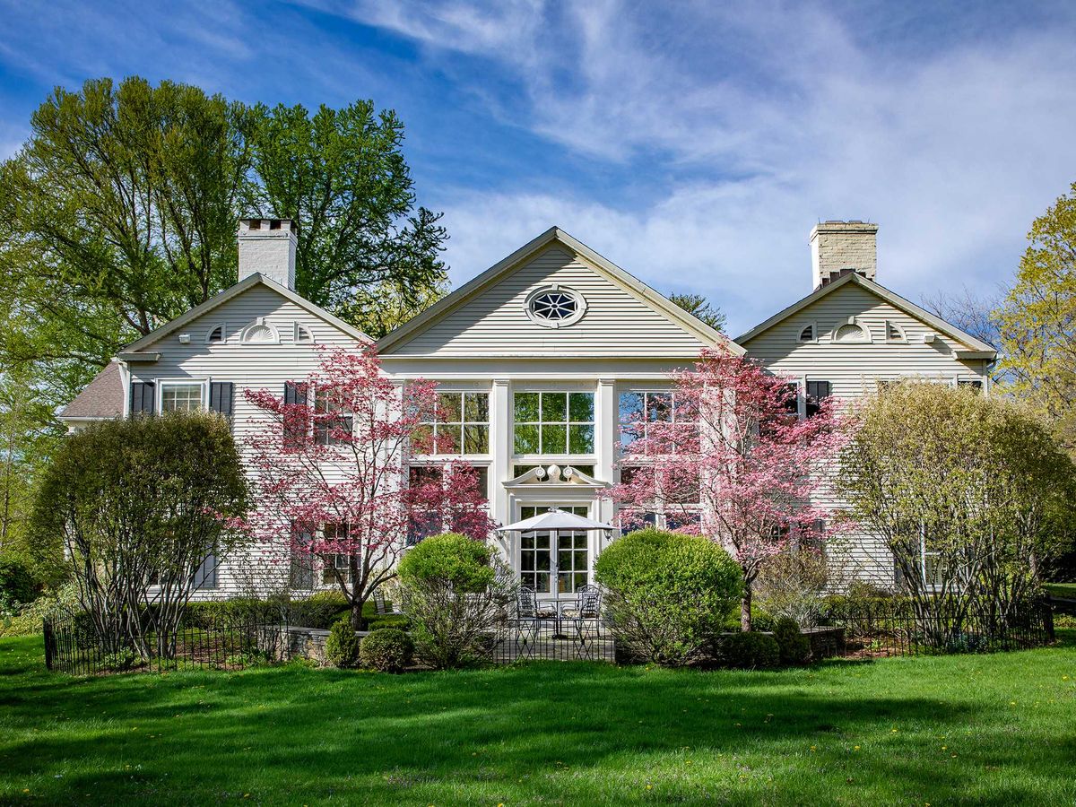 Buckley family’s ‘Great Elm’ in Sharon lists at $4M