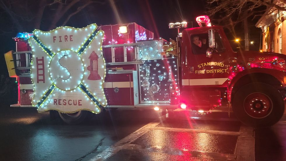 Millbrook’s Parade of Lights Lights dazzle in a light drizzle The