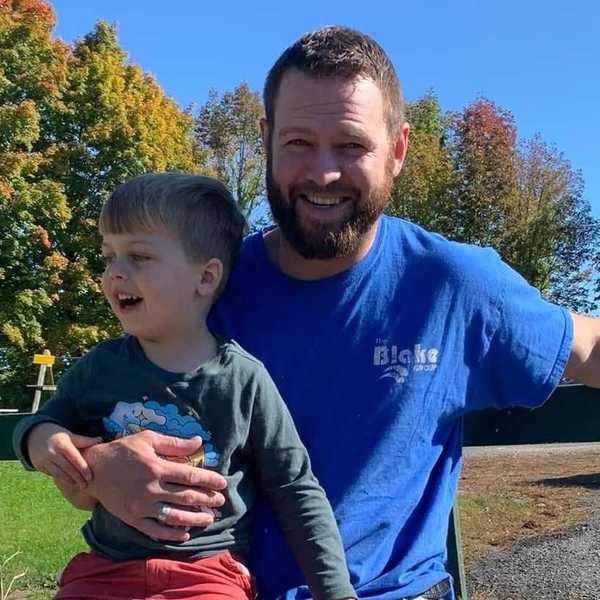 After painter’s death, friends reflect on a life rebuilt