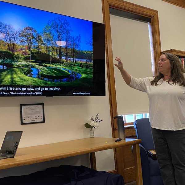 Garden Club talk provides promise of spring