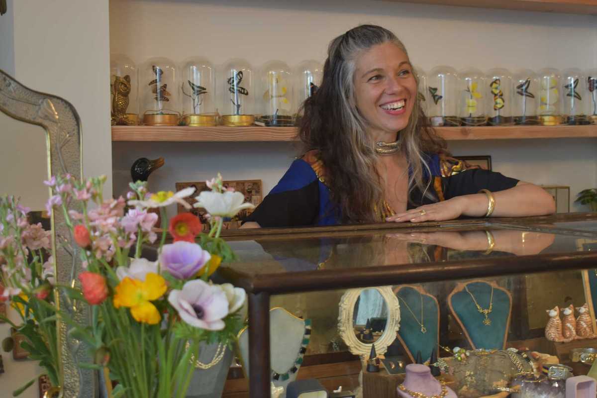 Rosemary Rose Finery marks Millerton move
with ‘Grand Re-opening’