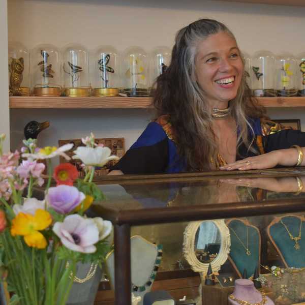 Rosemary Rose Finery marks Millerton move
with ‘Grand Re-opening’