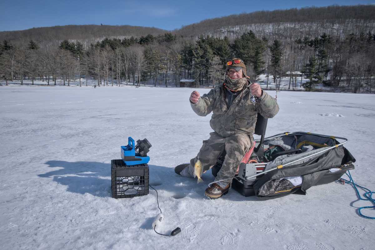 Ice fishers take advantage of frozen Rudd Pond