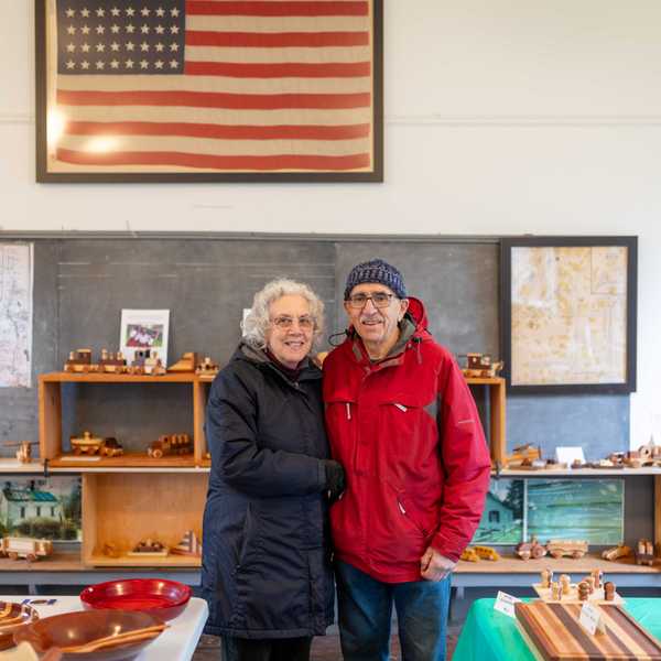 Ancramdale couple to host craft sale to benefit students in Kenya