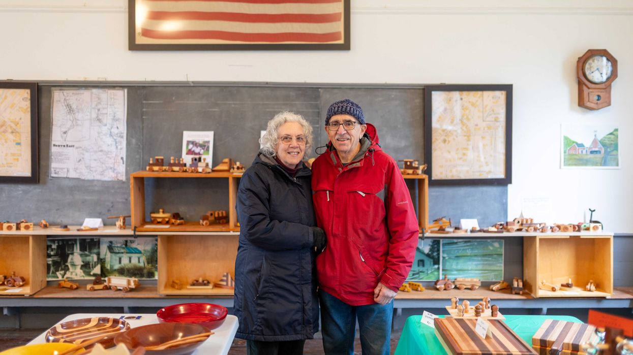 Ancramdale couple to host craft sale to benefit students in Kenya