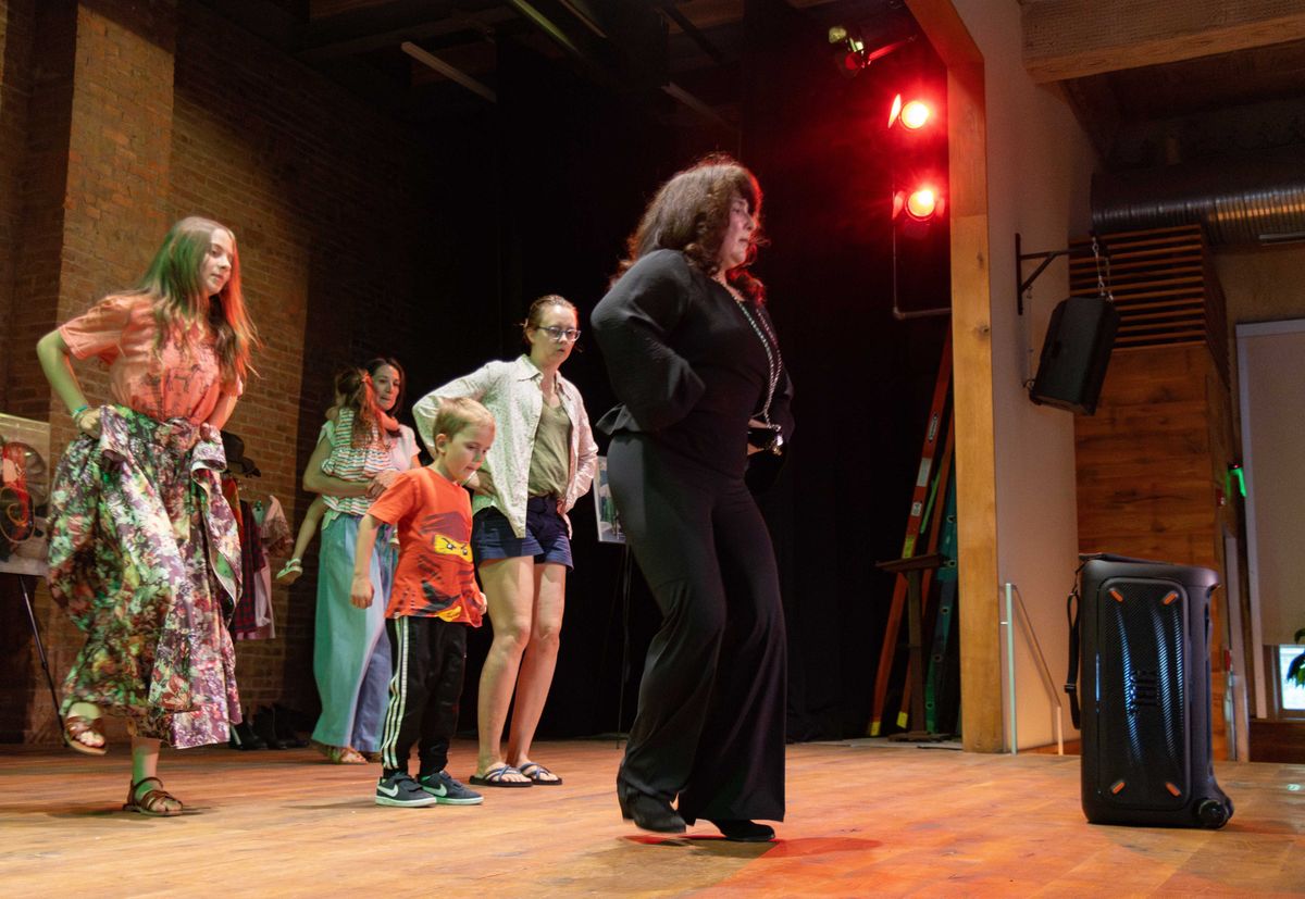 Dance workshop teaches kids Hispanic folkloric dance