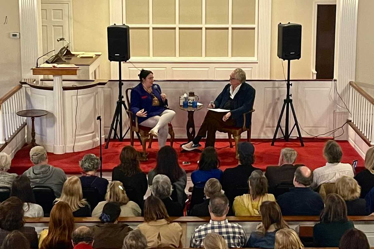 Lena Dunham is feeling “Famesick” in Cornwall