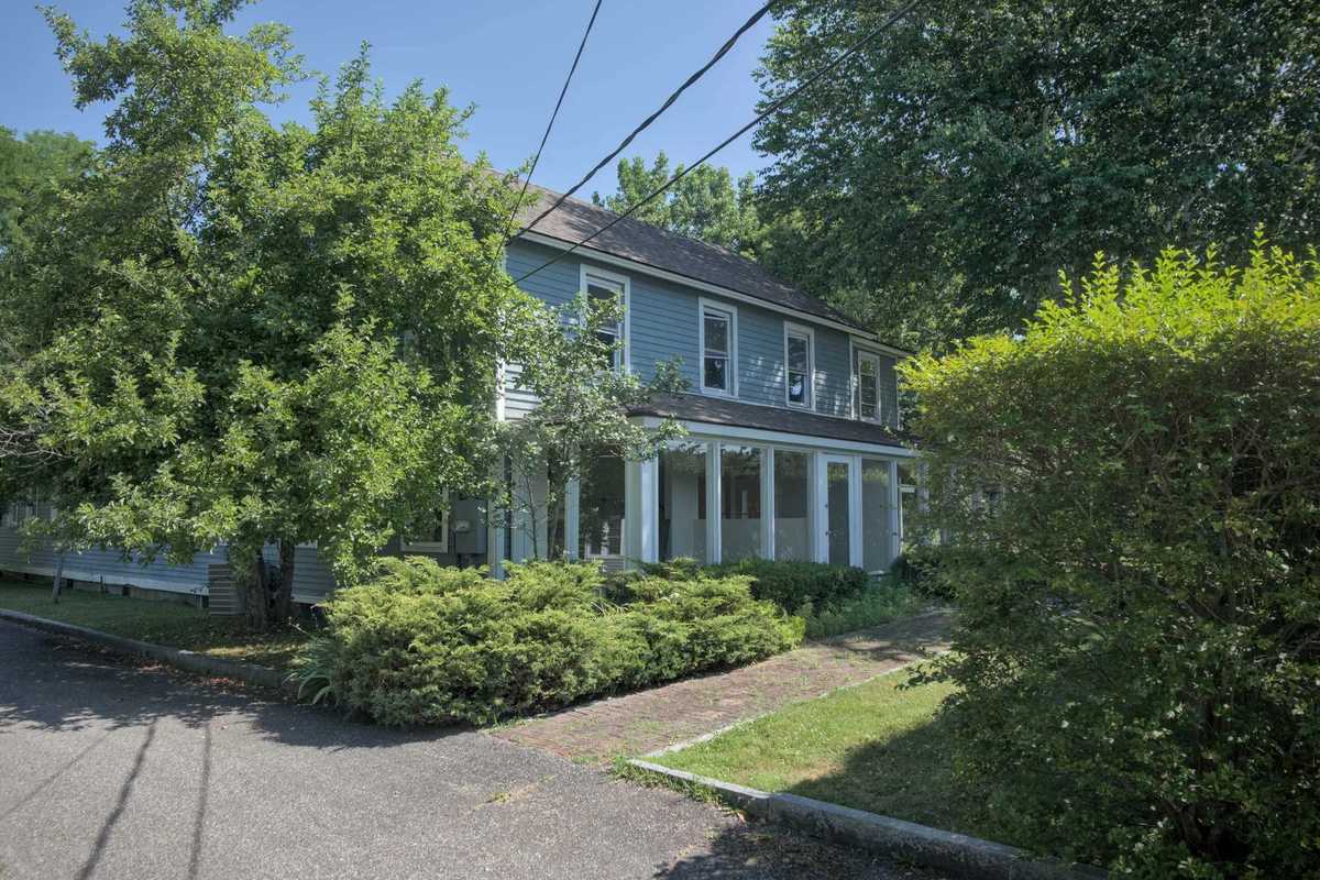 North East apartment conversion moves to public hearing