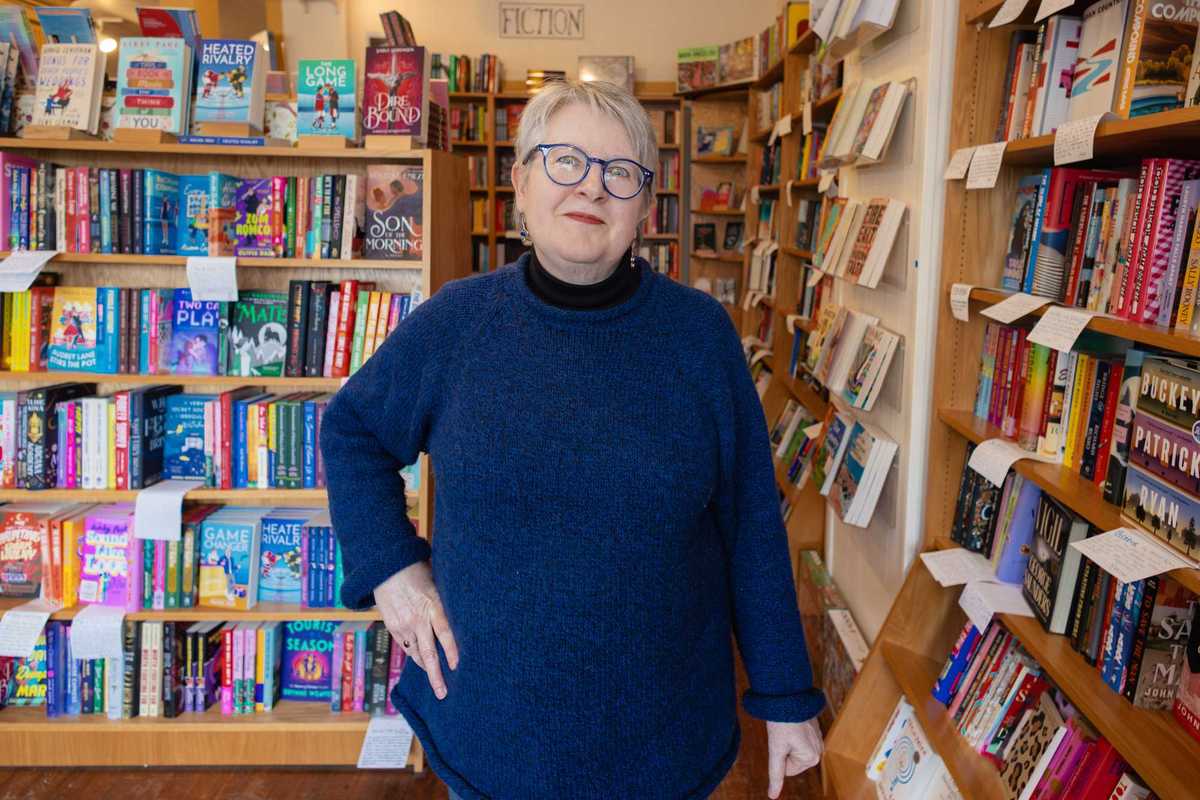 Oblong bookseller retires after 42 years on Main Street