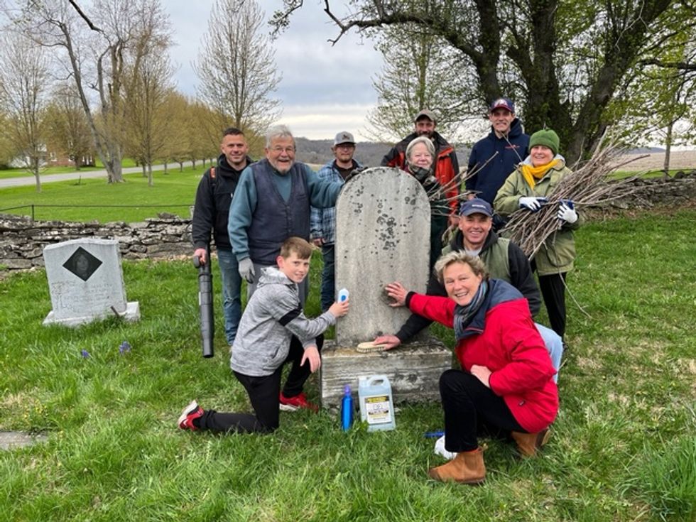 Friends dig in to help spruce up Spencer’s Corners Burying Ground