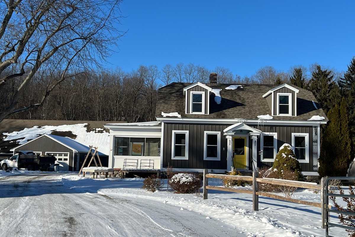 Washington median home price climbs to $712K