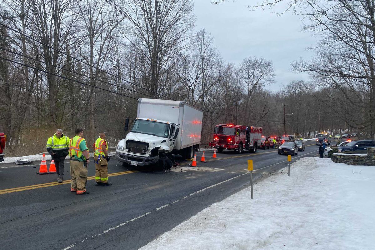 Box truck crash blocks traffic outside Millerton; no injuries reported