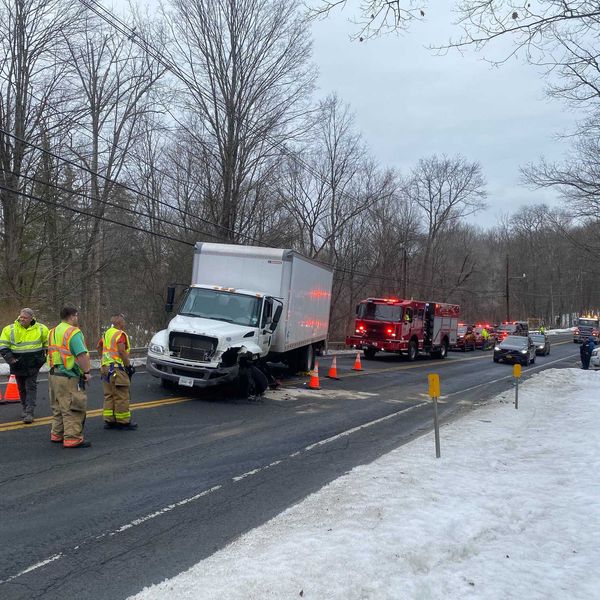Box truck crash blocks traffic outside Millerton; no injuries reported