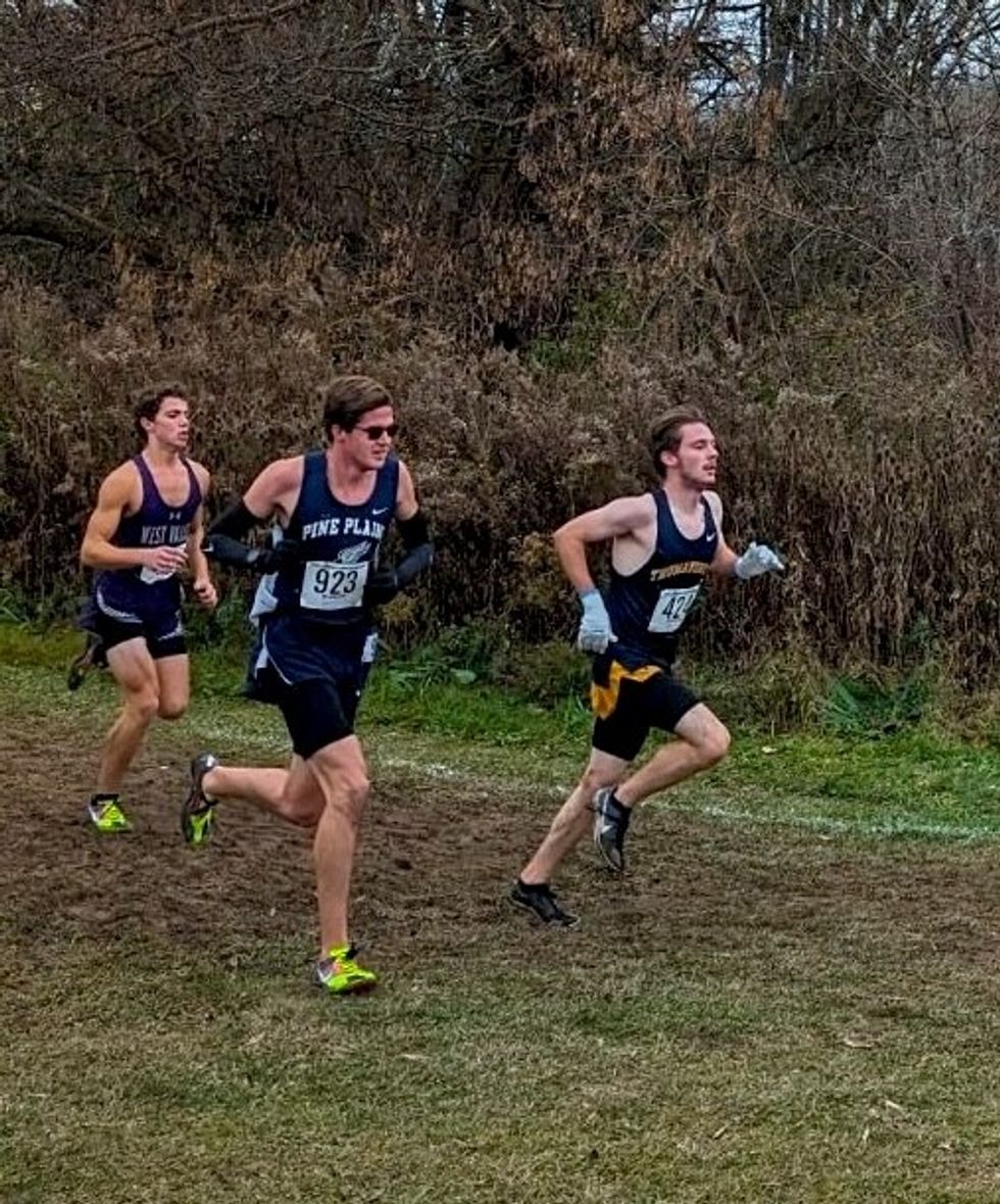 Stissing Mountain High School wins state title in cross-country