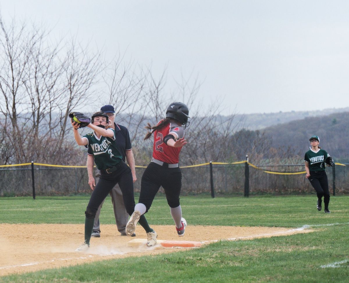 Home field advantage holds true for Webutuck softball and baseball