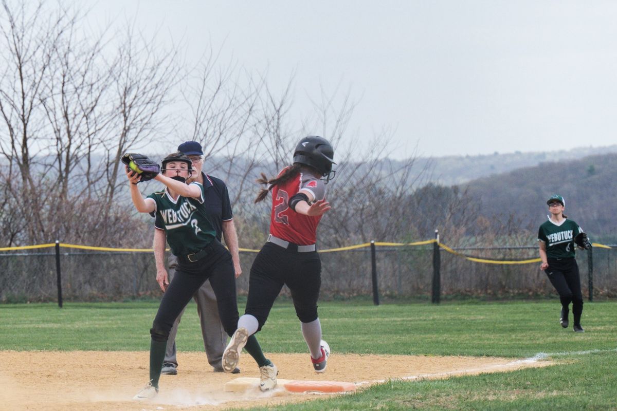 Home field advantage holds true for Webutuck softball and baseball