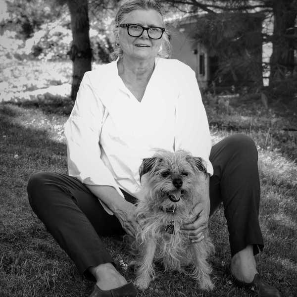 Memorial service to honor local art curator