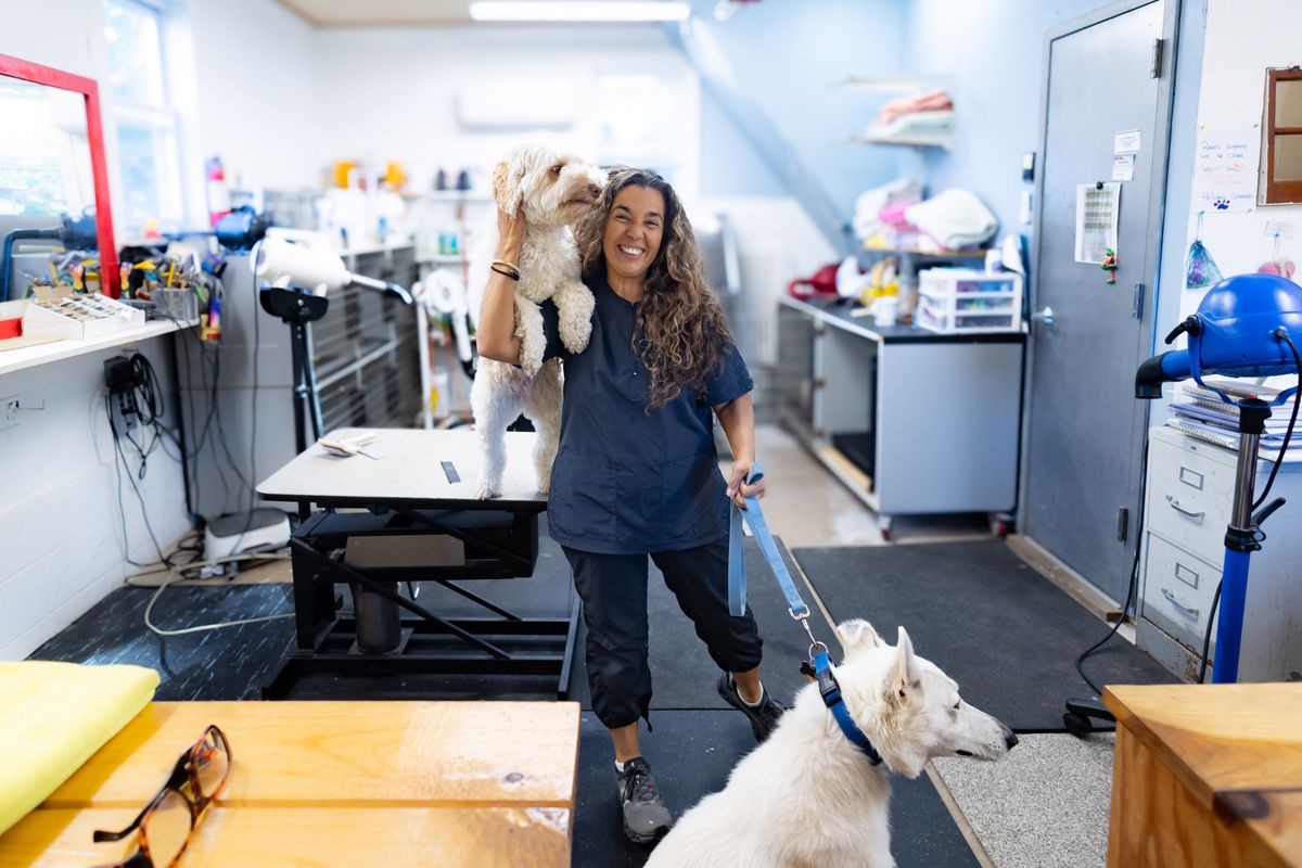 Local groomer talks dogs, shampoo and independence