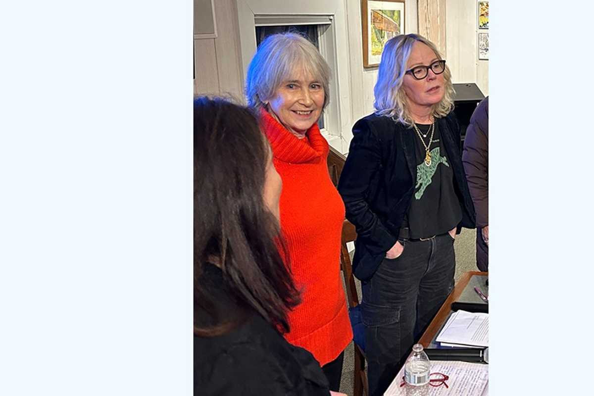 Writers turning memories into memoirs