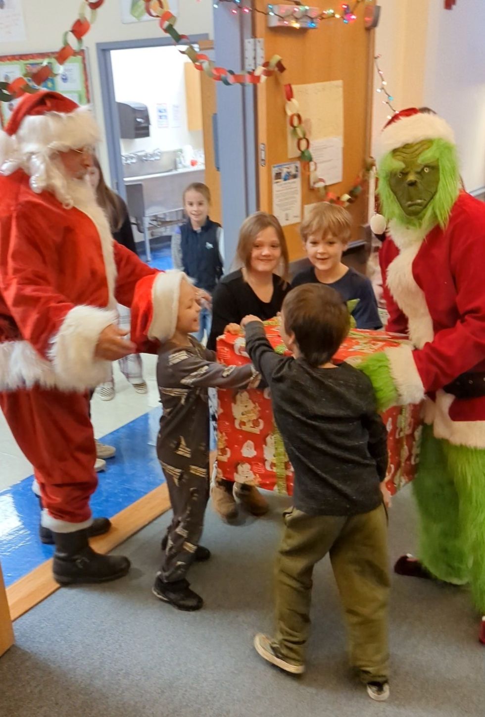 Cornwall celebrates at holiday Rec party 