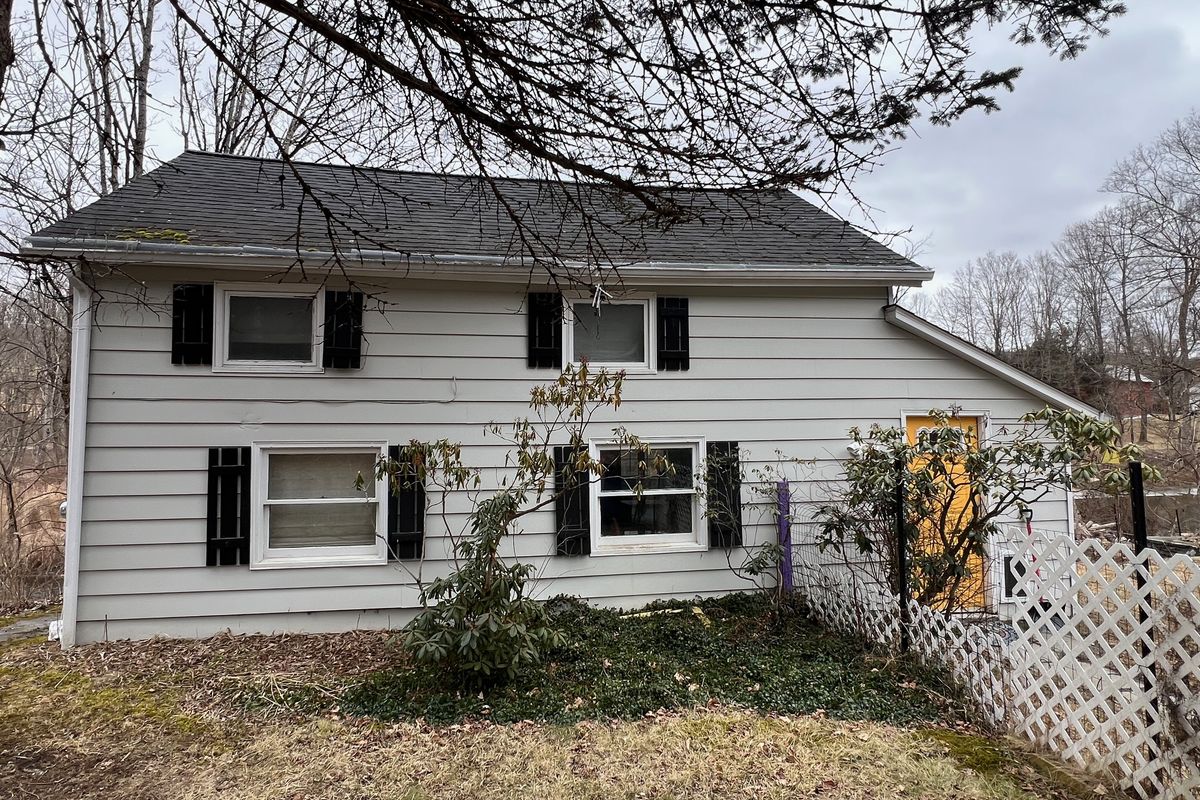 Clinton real estate sales top $5.5M in December