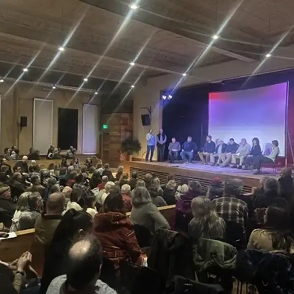 Live music,
entertainment venues offer
many options