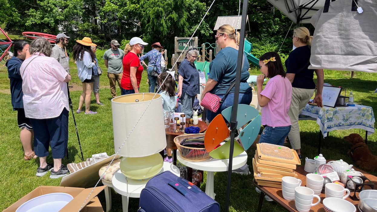 Hillsdale flea market returns May 24
to Hamlet Park
