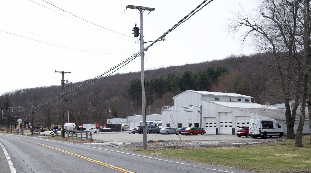 Officials divided on allowing restaurants along Route 22