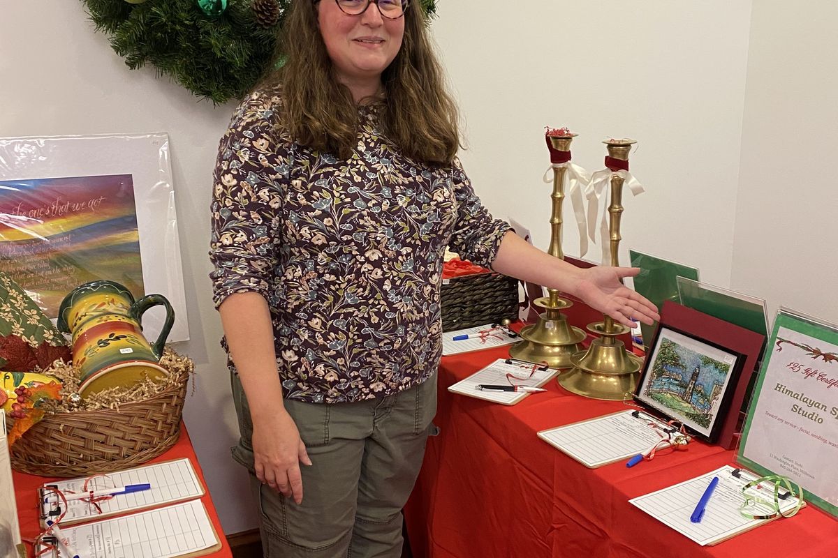 Millbrook Library kicks off 16th Holiday Silent Auction