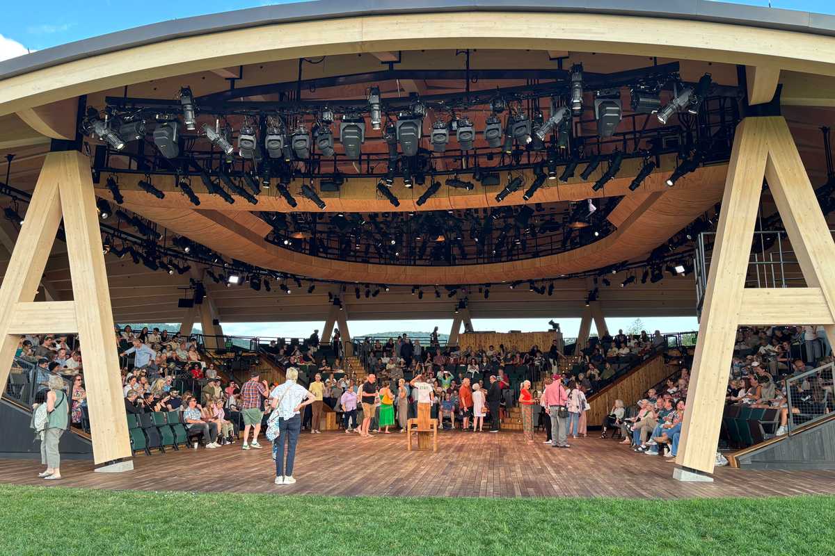 Grief, madness and great views—Hudson Valley Shakespeare’s ‘King Lear’ is a sight to behold