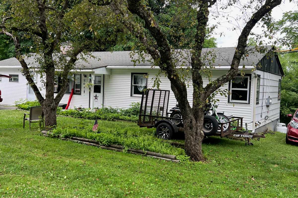 Amenia home prices rise as sales hold steady