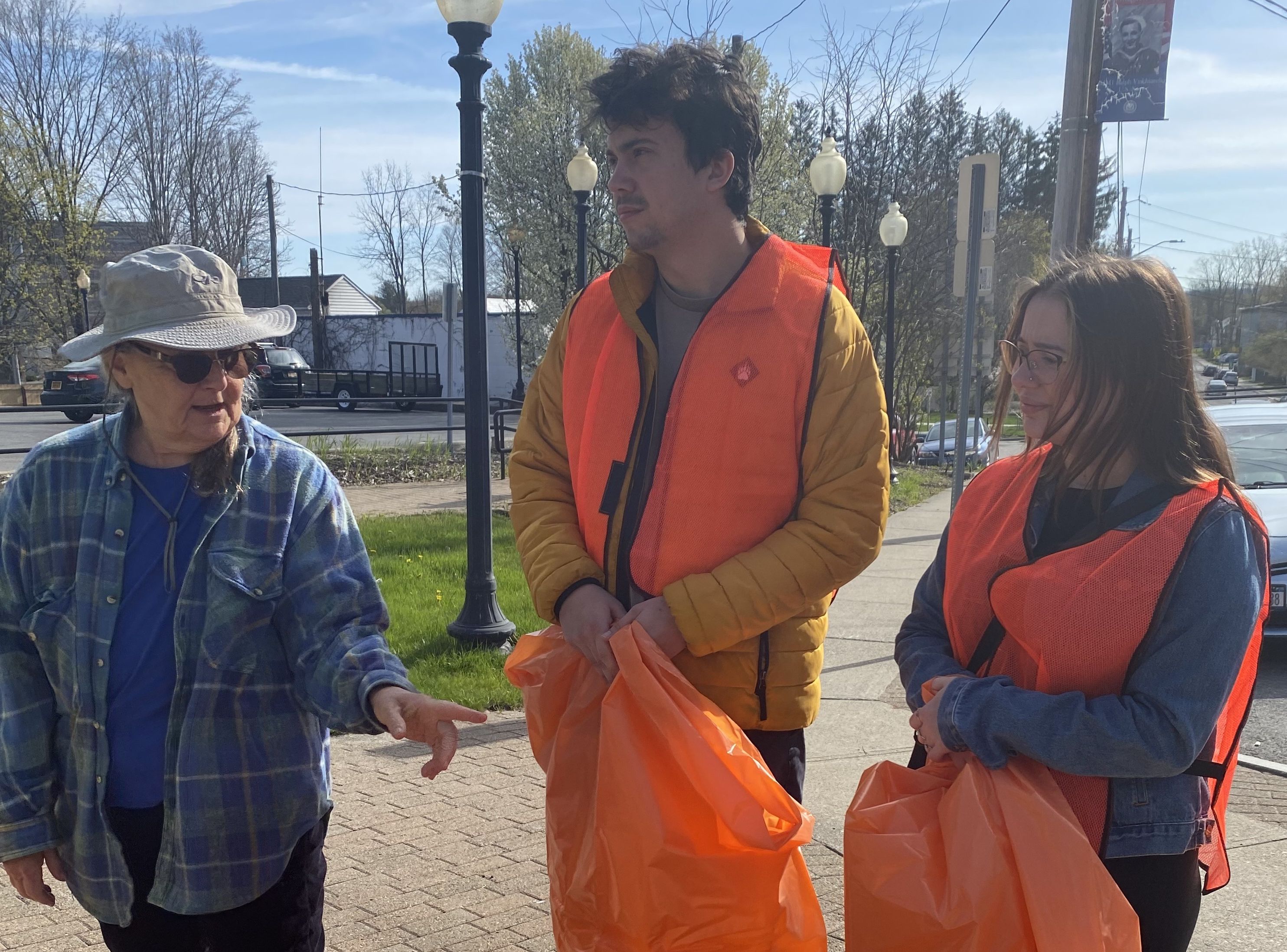 Amenia holding town-wide litter pickup for Earth Day