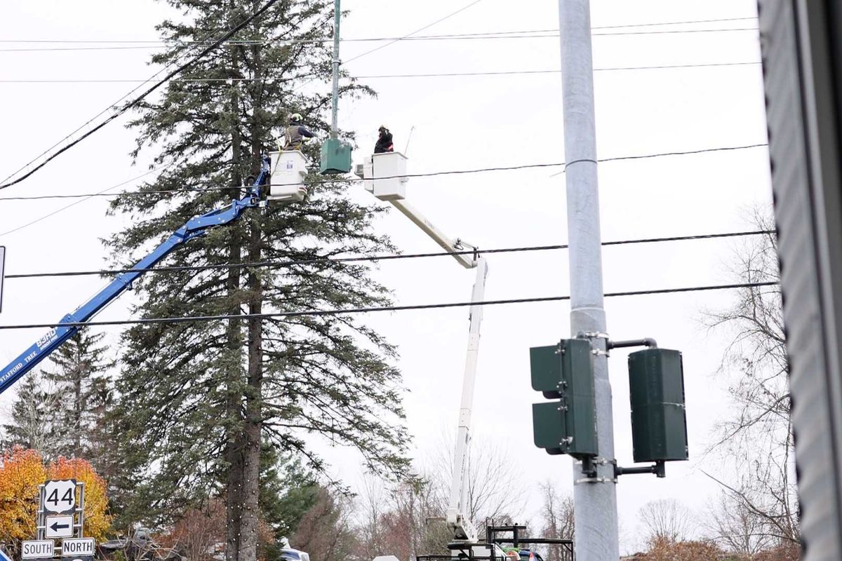 Millerton’s holiday lights shine thanks to volunteer-led Townscape