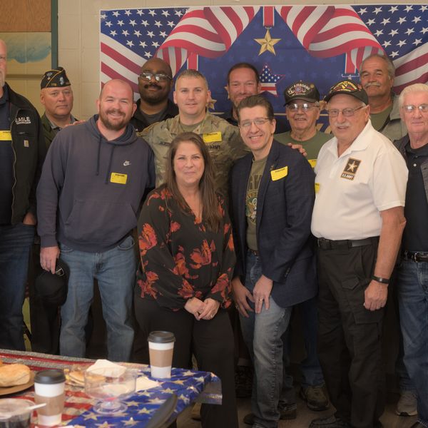 Webutuck Elementary honors local veterans with breakfast